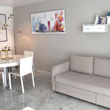 Apartment Chez Stf