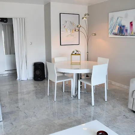 Chez Stf * Sanary-sur-Mer