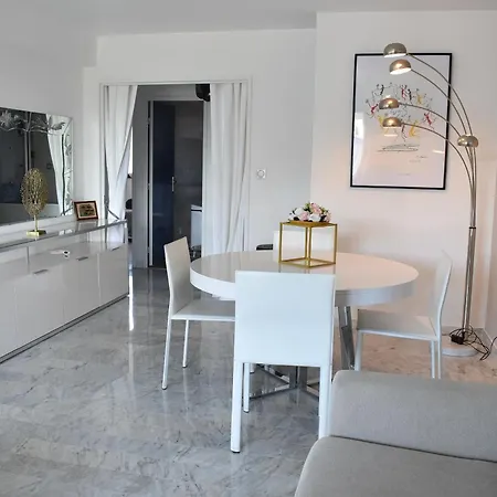 Apartment Chez Stf